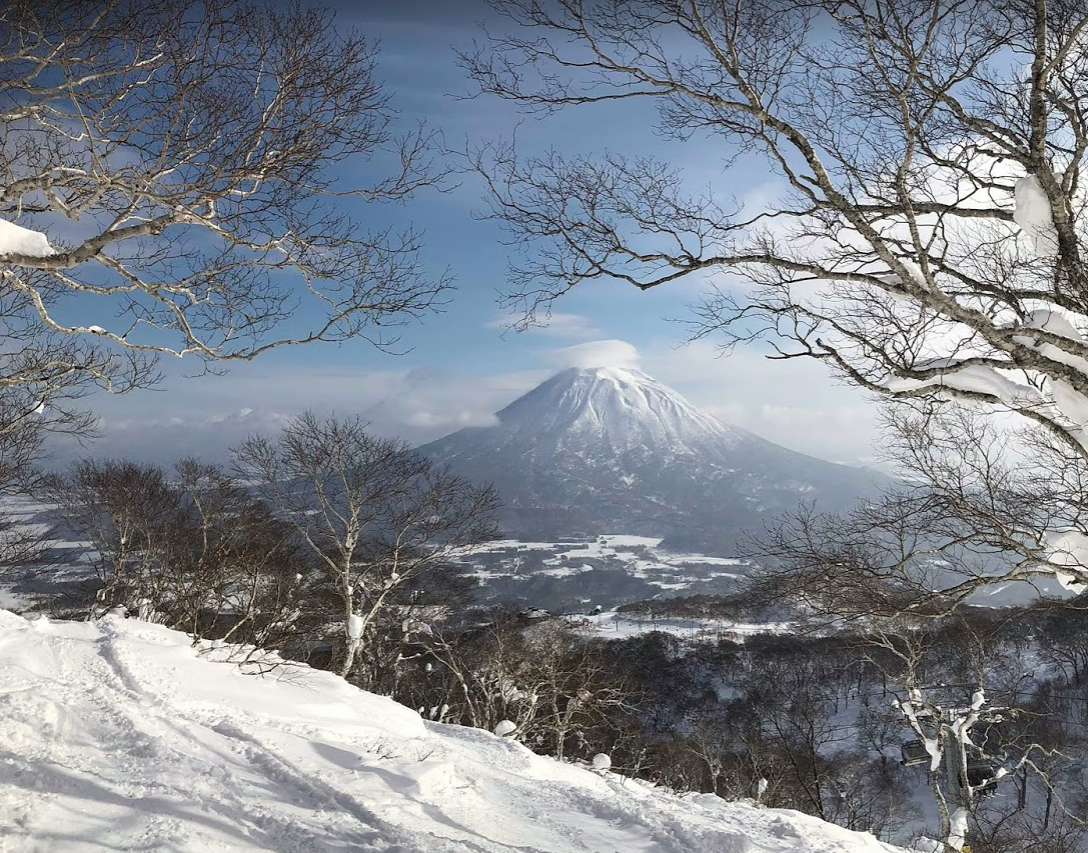 Swap Après for Onsen at YTL’s Higashiyama Niseko Village, A Ritz Carlton Reserve